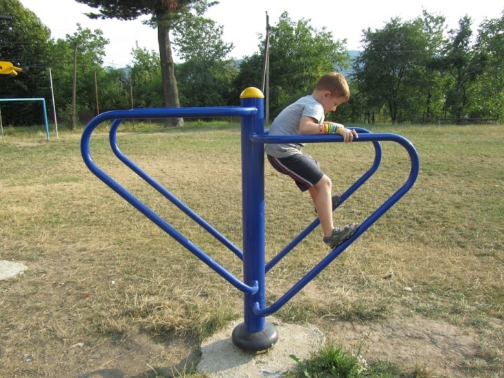 http://kurs.if.ua/media/gallery/full/1/1/11885285_10206191775584694_470470038726458897_n.jpg