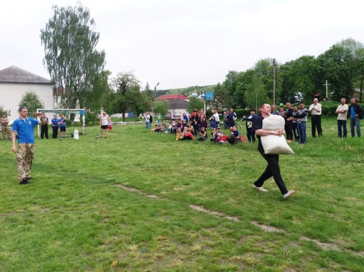 http://kurs.if.ua/media/gallery/full/1/2/1212121212121212121212125.jpg