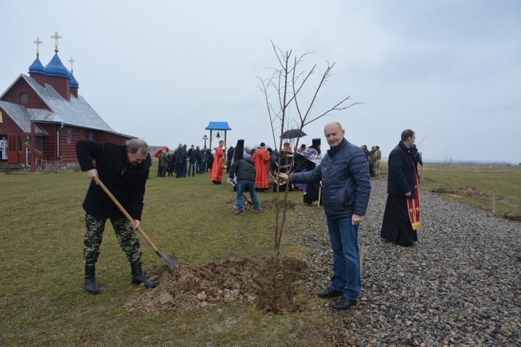 http://kurs.if.ua/media/gallery/full/1/7/17361743_409031616115829_612967673756844588_n.jpg