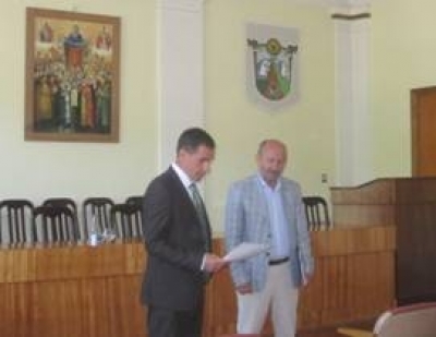 image002 979c5