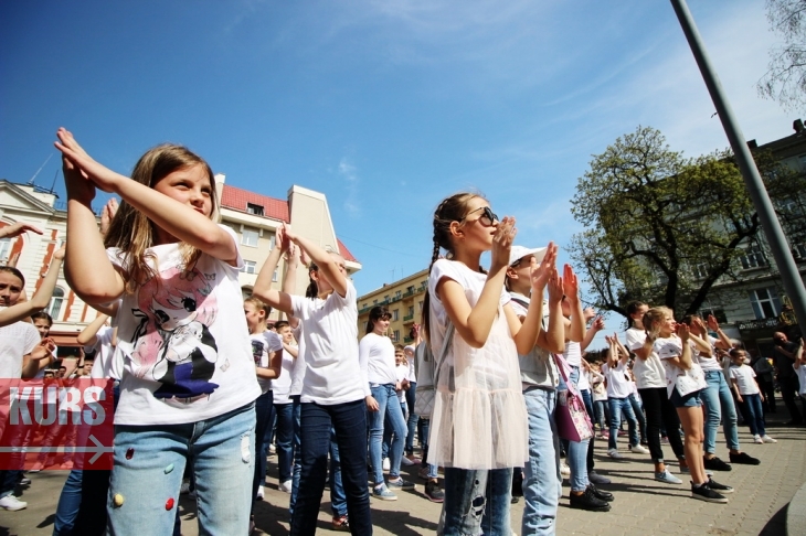 https://kurs.if.ua/media/gallery/full/i/m/img_6109_1111111111111111111111111111111111111111111111.jpg