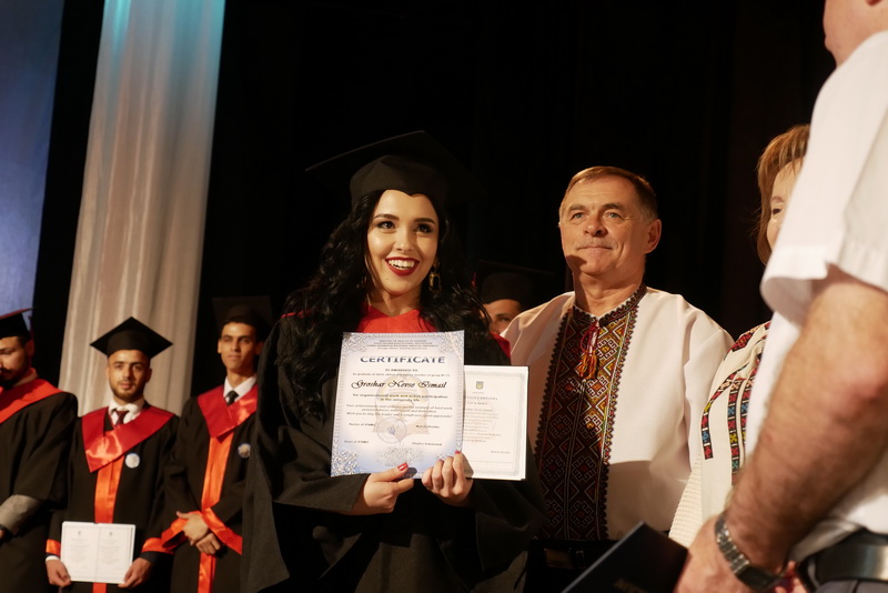 Іноземні студенти-медики у Франківську склали присягу лікаря і отримали дипломи 17