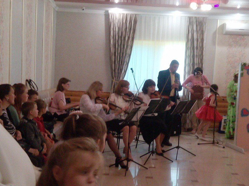 Благодійний фонд Юрія Дерев’янка посприяв проведенню свята для дітей з обмеженими можливостями в Отинії 3