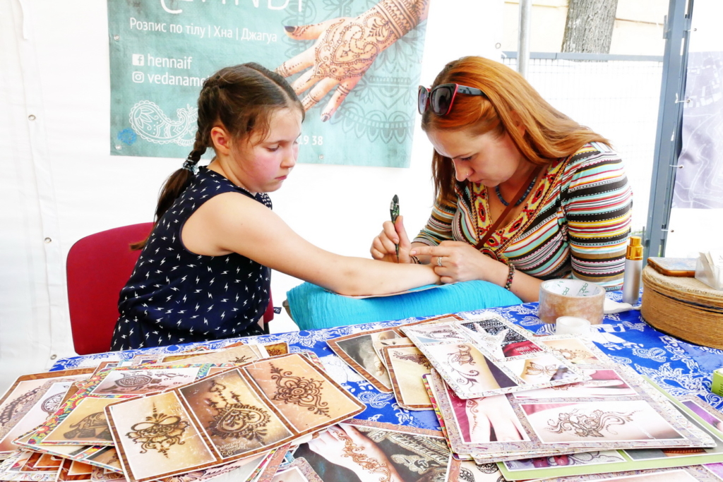 У Франківську на фестивалі Global Village 9 країн презентують свою культуру 2