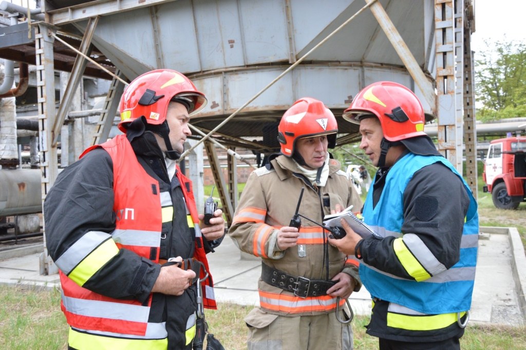 Рятувальники провели тактико-спеціальні навчання на Долинському ПАТ "Укрнафта" 1
