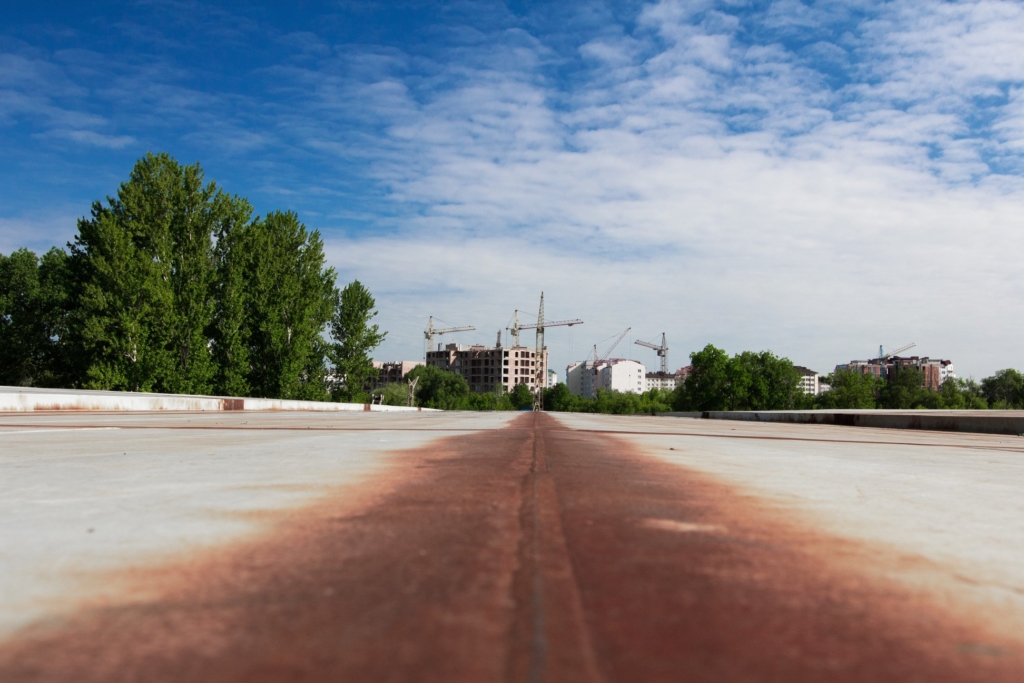 Залишилось 87 метрів: у Франківську триває будівництво моста на Пасічну 4