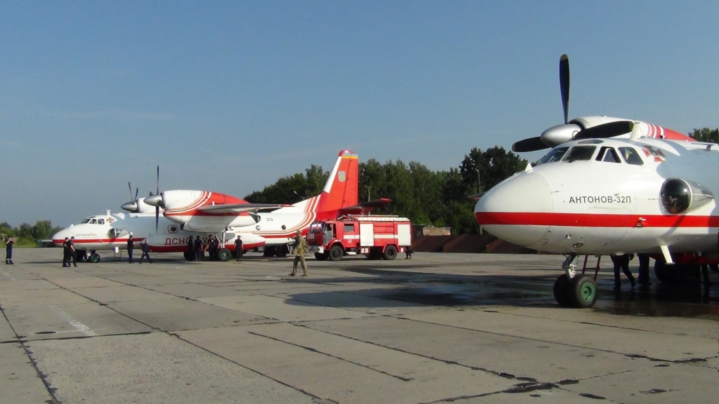 Прикарпатські рятувальники вчаться гасити лісові пожежі з літаків та гелікоптерів 6