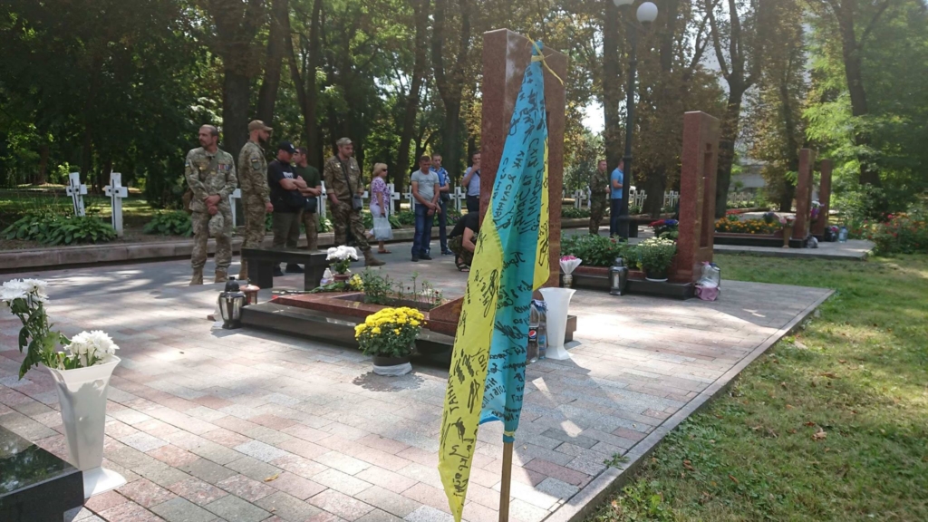 Марш нескорених: у Франківську вшанували полеглих на війні 2014-2019 років 5