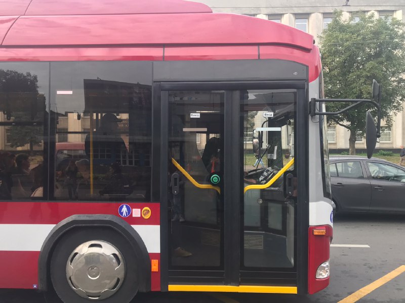 На вулиці Івано-Франківська виїхали нові білоруські тролейбуси 4