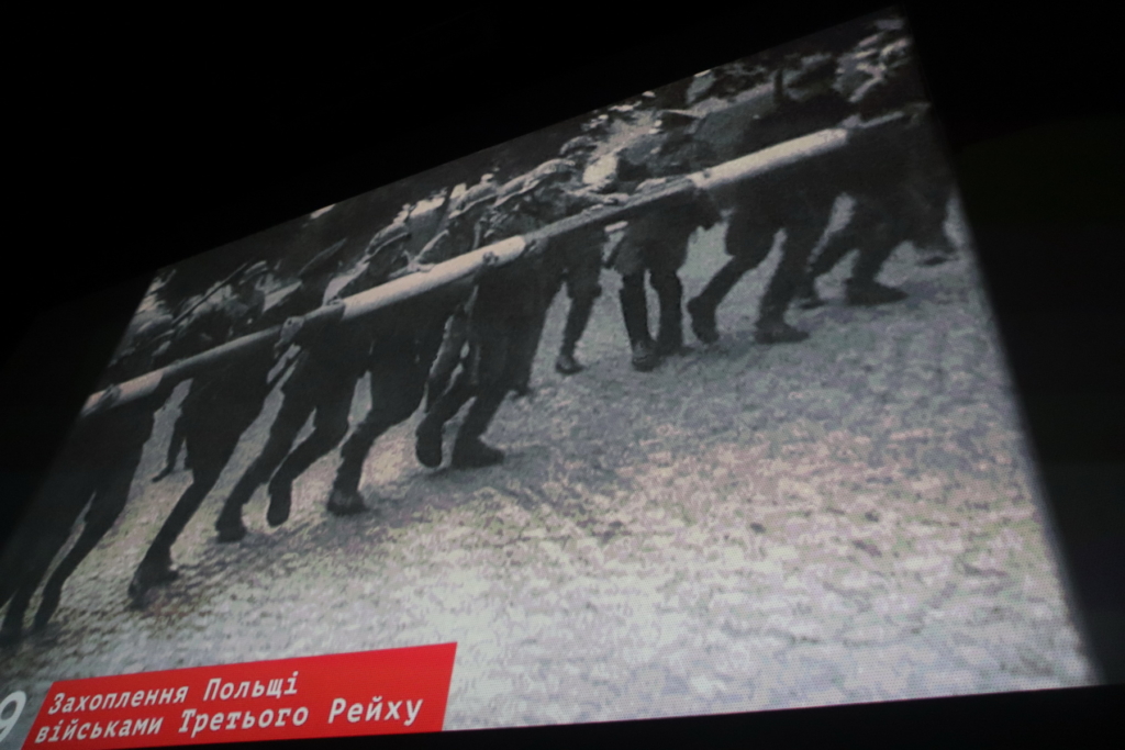 У Франківську показали документальний фільм, як Армія Крайова та УПА виступили проти радянських окупантів 8