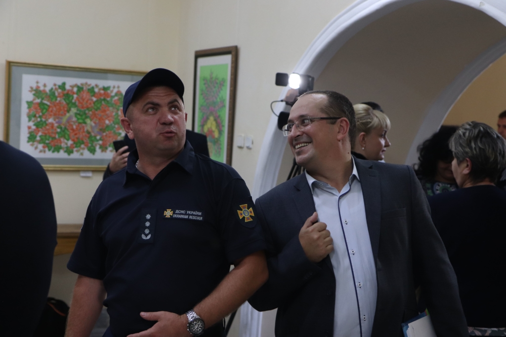 У Франківську відкрили виставку світлин про роботу рятувальників 21