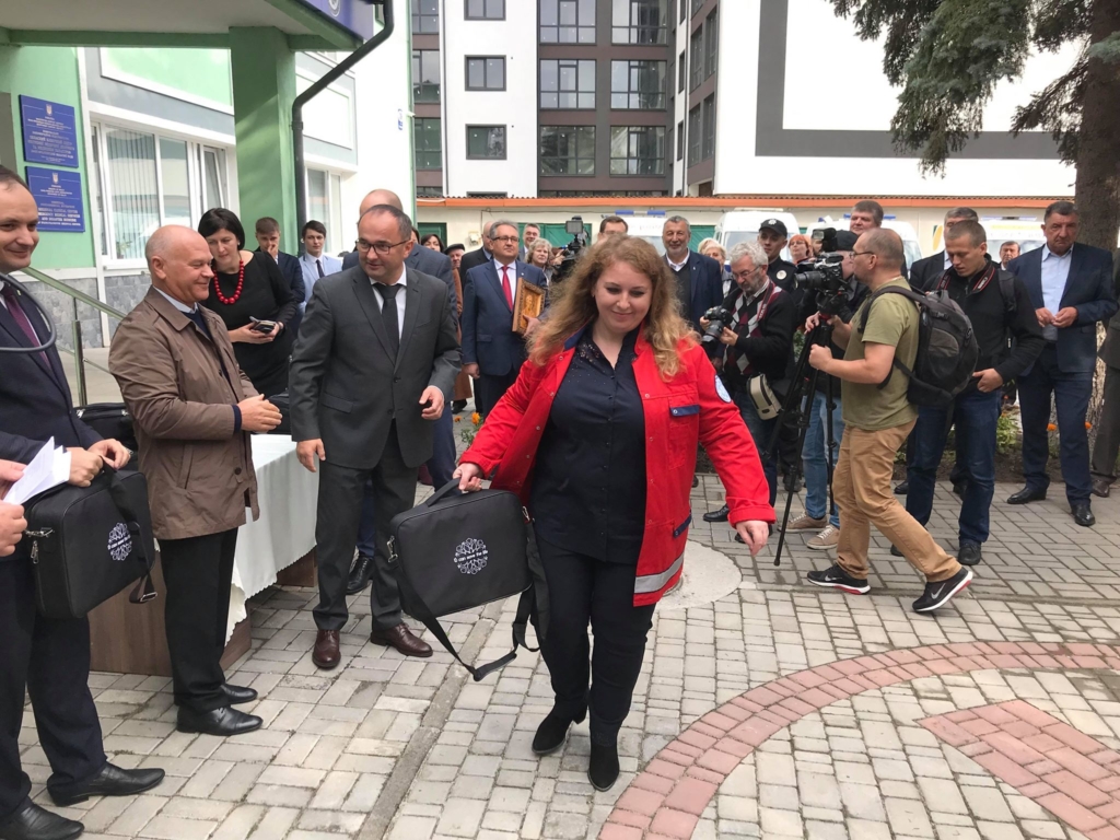 У Франківську відкрили диспетчерську Обласного центру екстреної меддопомоги 15