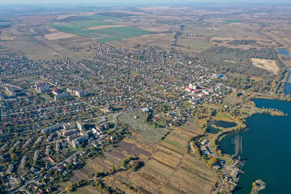 В мережі опублікували світлини "Бурштинського моря" з висоти пташиного польоту 7