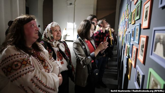 Гуцульська "людина Відродження": у "Мистецькому Арсеналі" відкрили виставку Параски Плитки-Горицвіт 2