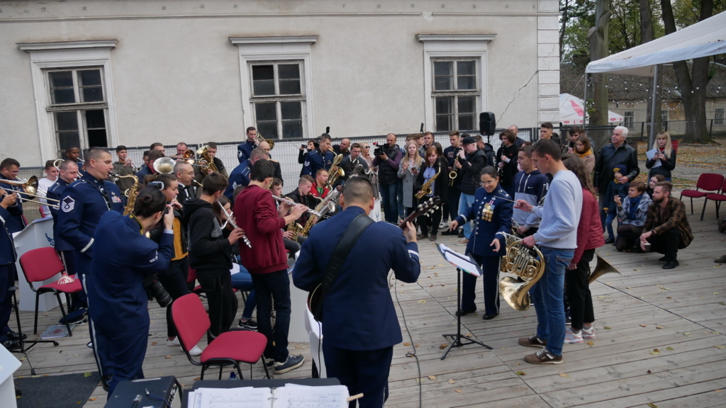 Музика свободи: оркестр військово-повітряних сил США влаштував джем у Палаці Потоцьких 6