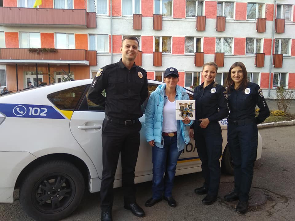 Мешканка геріатричного пансіонату патрулювала з поліцейськими у Франківську 3