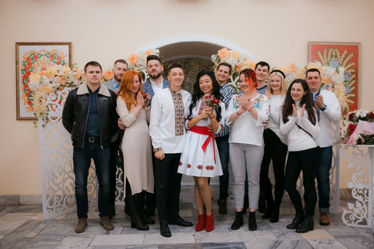 Вперше "шлюбом за добу" в Івано-Франківську скористалася українсько-китайська пара 3