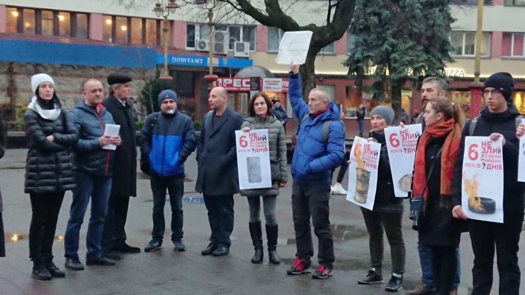 Франківці щодня будуть виходити на акцію солідарності з адвокаткою родин Небесної сотні, яка голодує 1