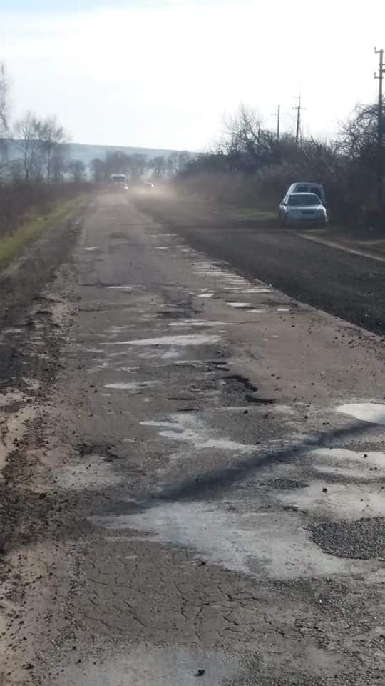 Дорожники повернулися до ремонту автотрас на Прикарпатті 2