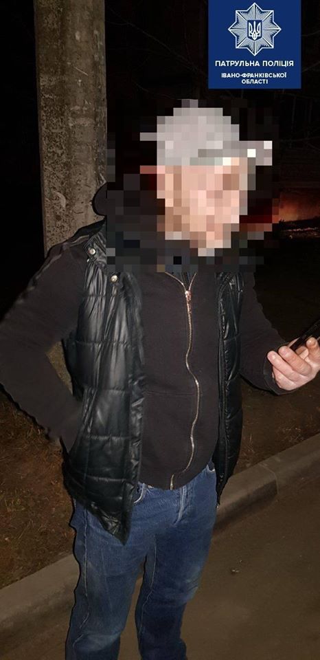 У Франківську вночі затримали водія під наркотиками – пасажир мав "дозу" зі собою 3