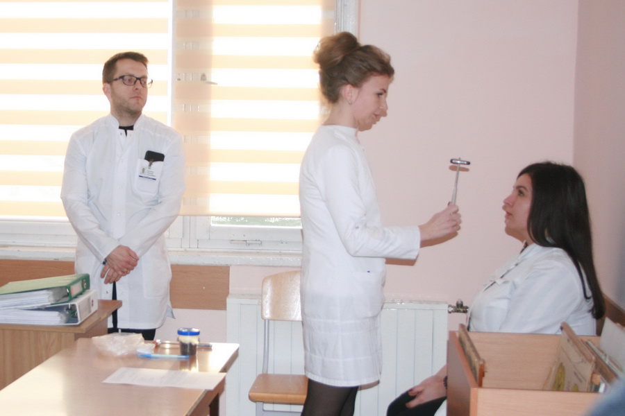 Інтерни ІФНМУ склали підсумкову атестацію з новітнім об’єктивним структурованим клінічним іспитом 8