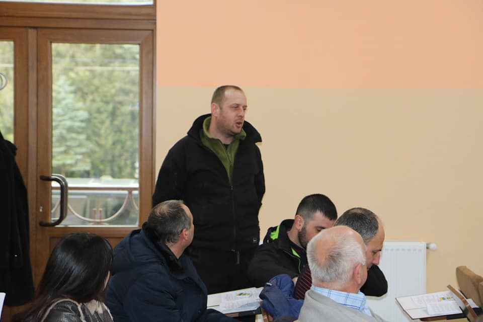 Переслідування ветеранів АТО: недовіру новому керівнику поліції висловили депутати Яремча 5