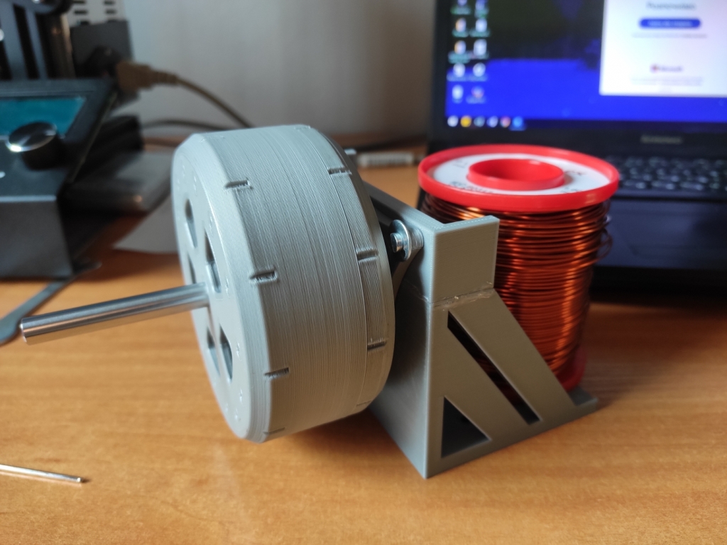 Франківський студент створив безколекторний електродвигун за допомогою 3D друку 4