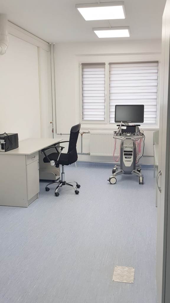 У Франківській ОКЛ показали відремонтоване приміщення відділення екстреної медичної допомоги 6