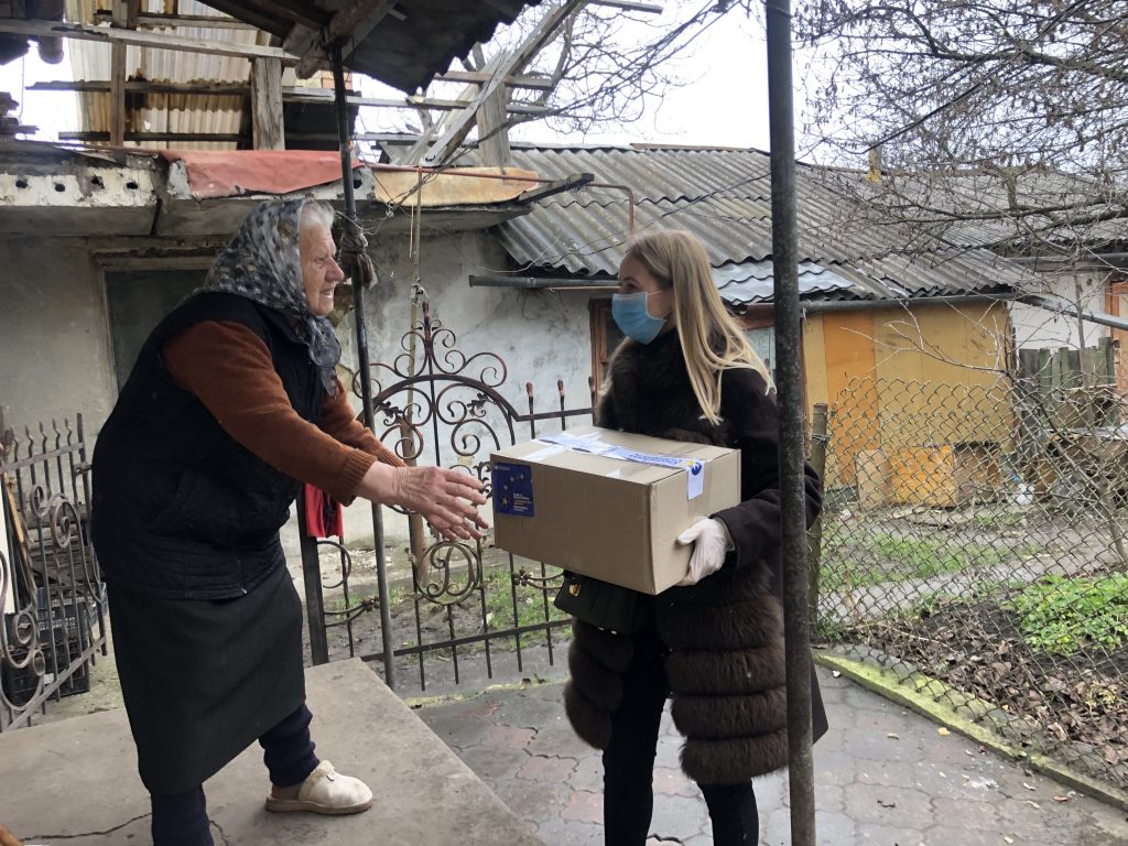 Команда ЄС і Фонд Порошенка витратили на боротьбу з COVID-19 та підтримку малозабезпечених у Франківській області понад 4 млн гривень 5