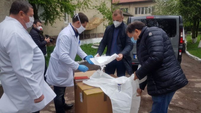 Команда ЄС і Фонд Порошенка витратили на боротьбу з COVID-19 та підтримку малозабезпечених у Франківській області понад 4 млн гривень 6
