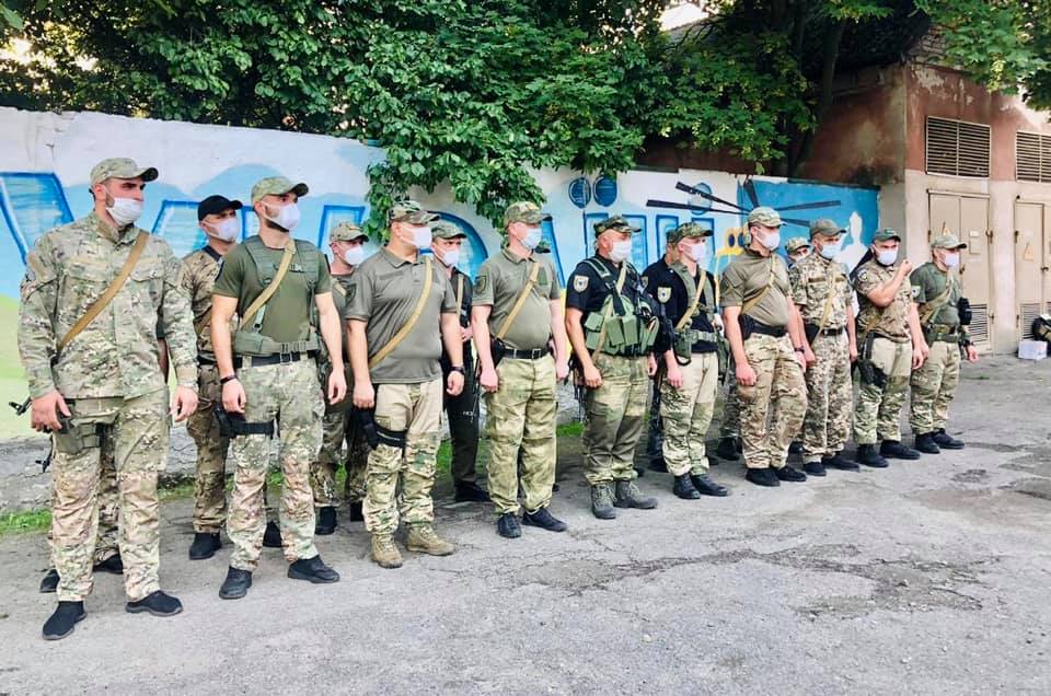 До Франківська із зони ООС повернувся загін правоохоронців 1