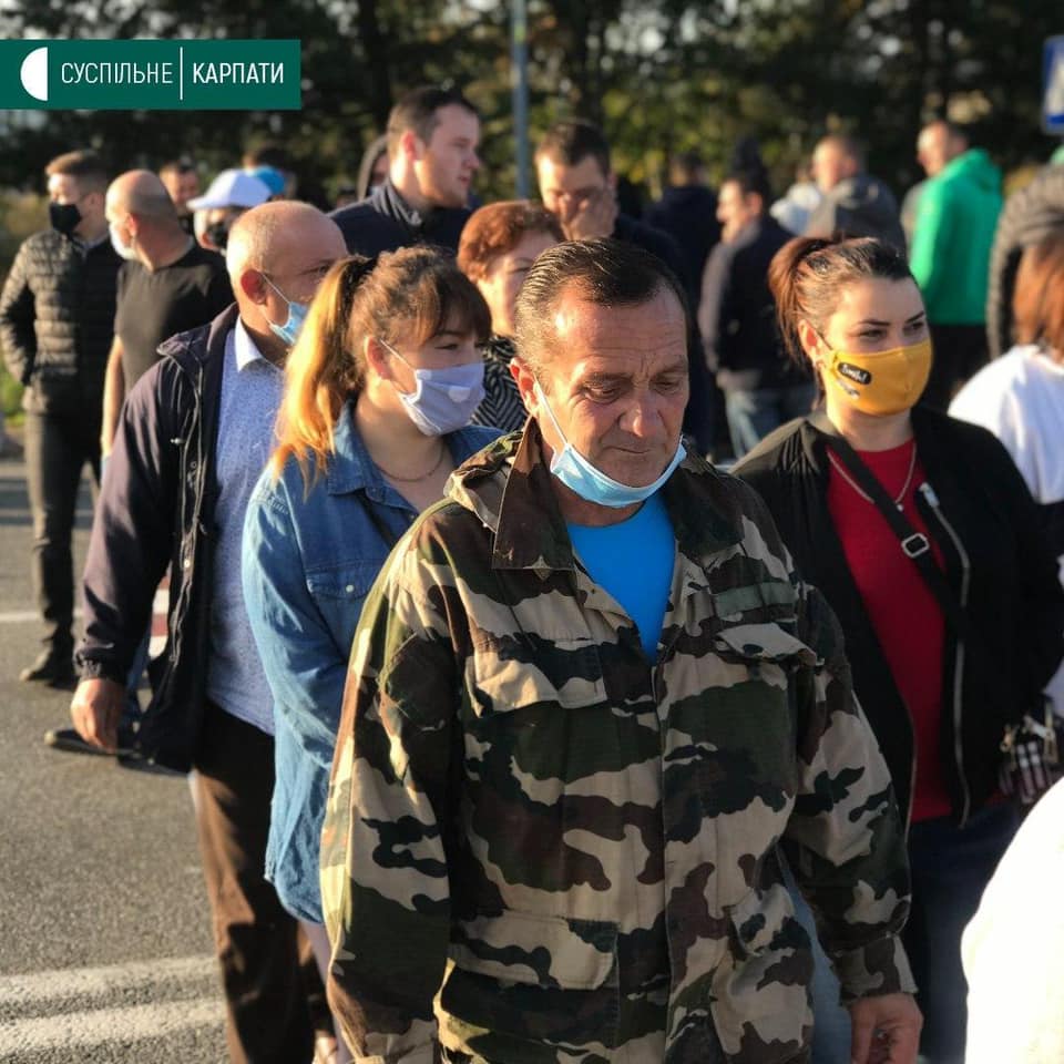 На Рожнятівщині перекрили національну автотрасу – вимагають обіцяного ремонту доріг 3