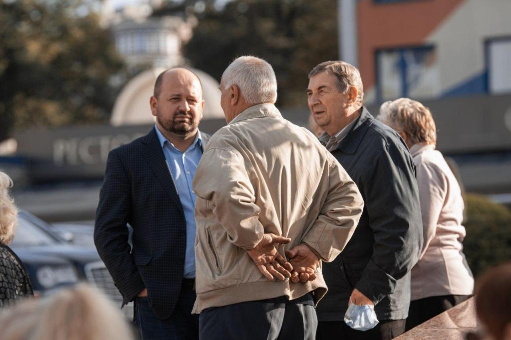 "Тоді люди перестали боятися": у Франківську пригадали, як місто звільнили від Леніна 3