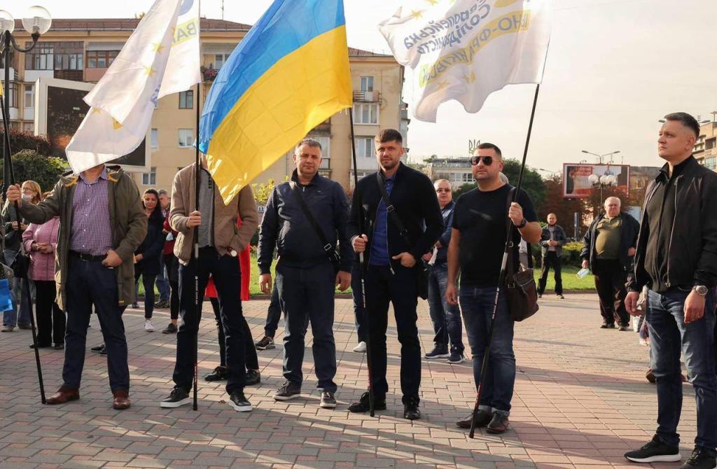 "Тоді люди перестали боятися": у Франківську пригадали, як місто звільнили від Леніна 13