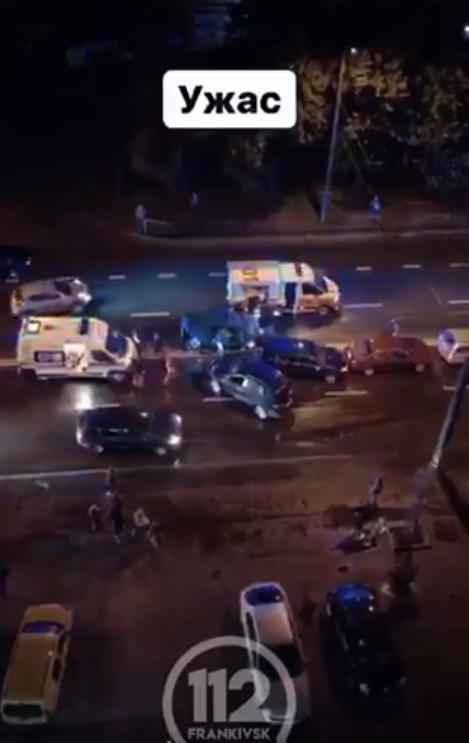 У Франківську в масштабній аварії, яку спровокував п'яний водій, побилися 5 машин - двоє дітей в лікарні. ОНОВЛЕНО 1