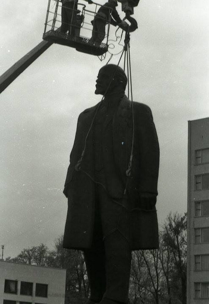 Перший мер Івано-Франківська Ярослав Тайліх розповів, як 30 років тому у місті знесли Леніна 1