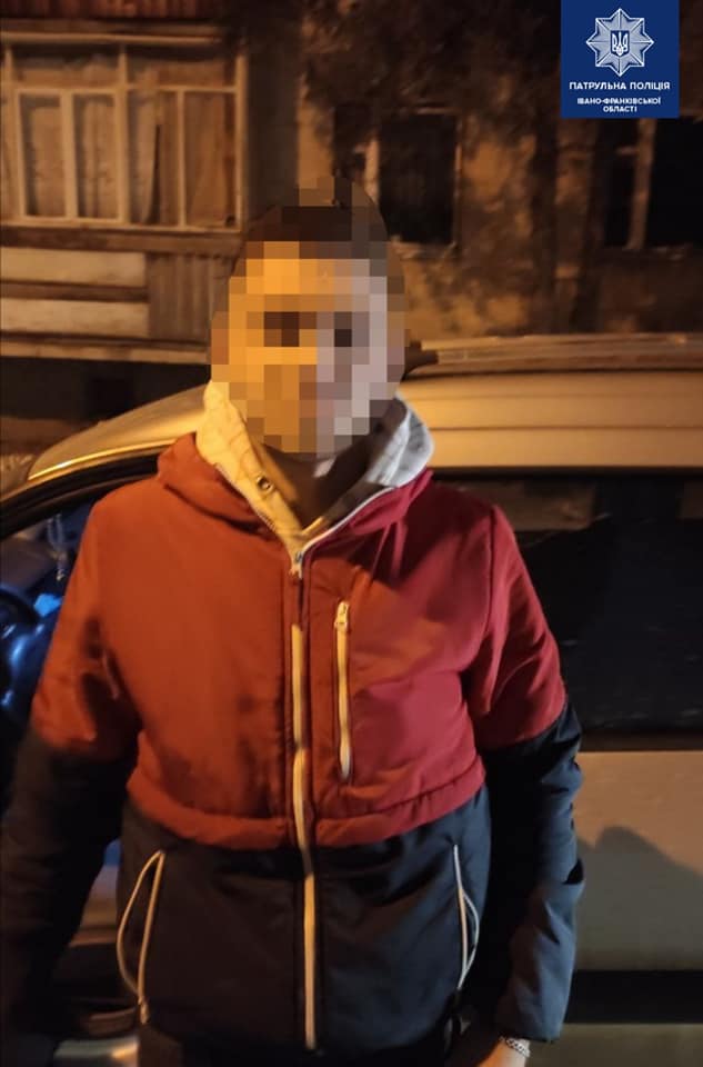 У Франківську затримали молодика з підробленим посвідченням водія 1