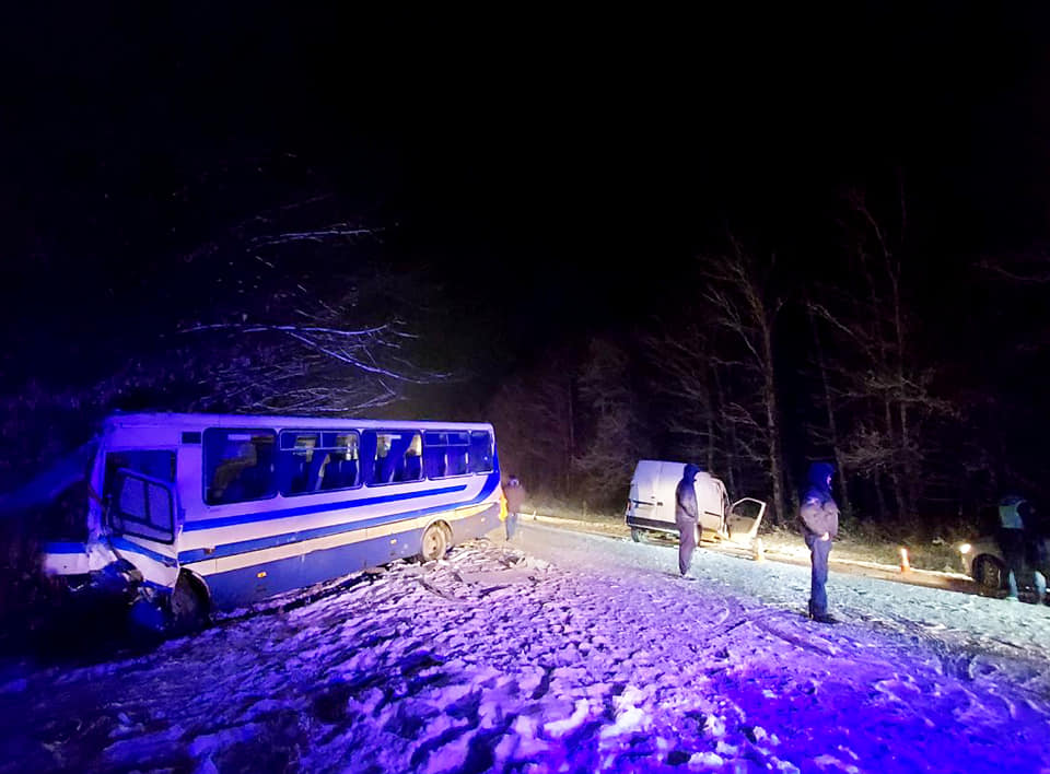 За минулі вихідні на Франківщині сталося 48 ДТП, зупинили 24 п'яних водіїв 2