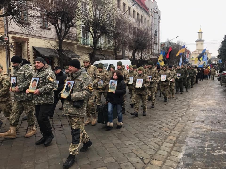 У Франківську ветерани пройдуть ходою пам'яті - на честь героїв війни і Революції Гідності 2