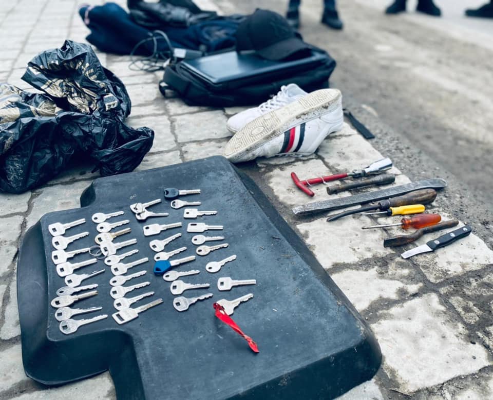 У Франківську затримали чоловіка, який обкрадав офіси 1