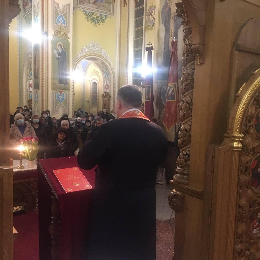 На франківській парафії започаткували Золоту книгу Тверезості 2
