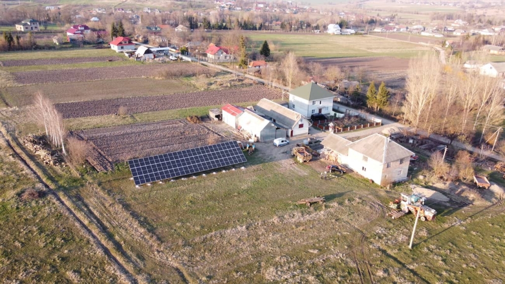 Сонячну електростанцію потужністю 30 кВт встановили в Дебеславцях 2