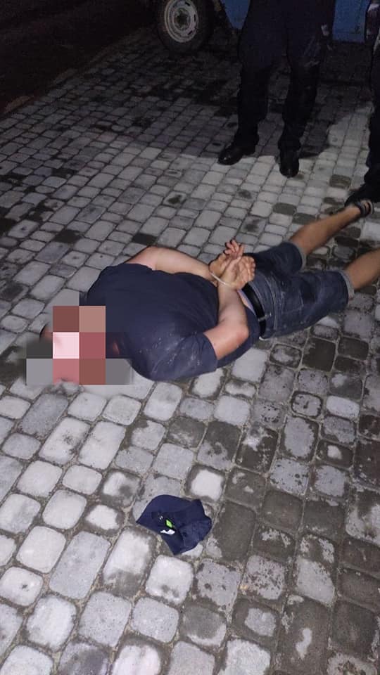 У Франківську п'яний чоловік погрожував підірвати муніципалів та поліцейських 1