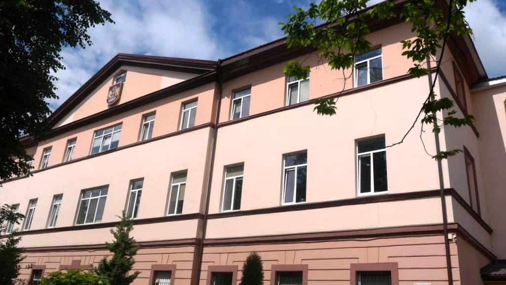 Американці допоможуть Івано-Франківській ЦМКЛ збудувати новий хірургічний корпус | Курс