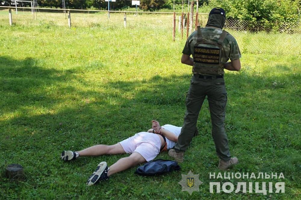 1 500 доз щомісяця: затримали банду, що збувала амфетамін на Прикарпатті 3