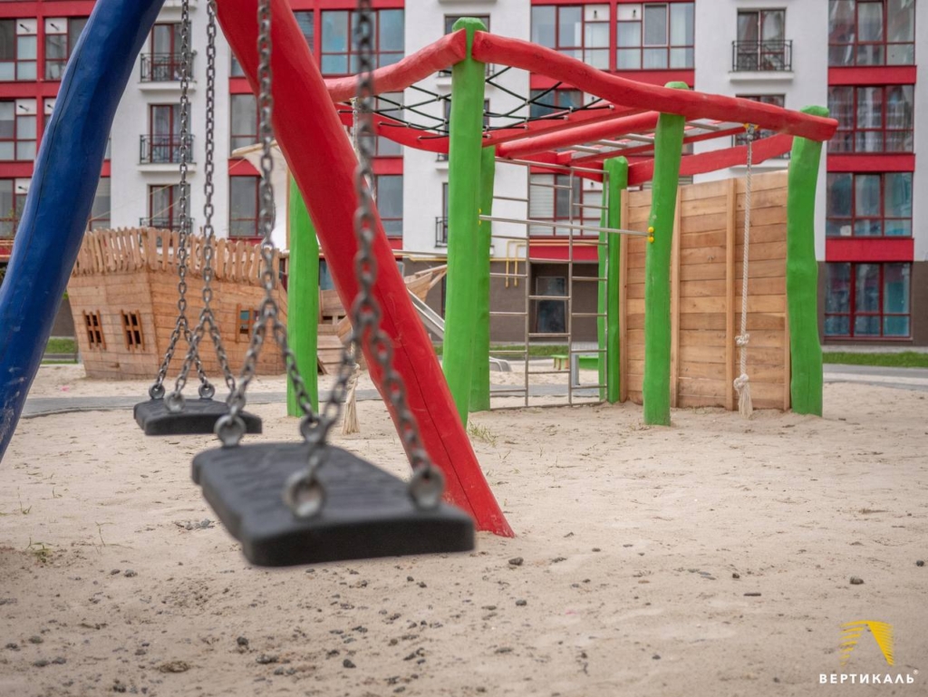 БК Вертикаль облаштовує сучасні екологічні дитячі майданчики у житлових комплексах 3