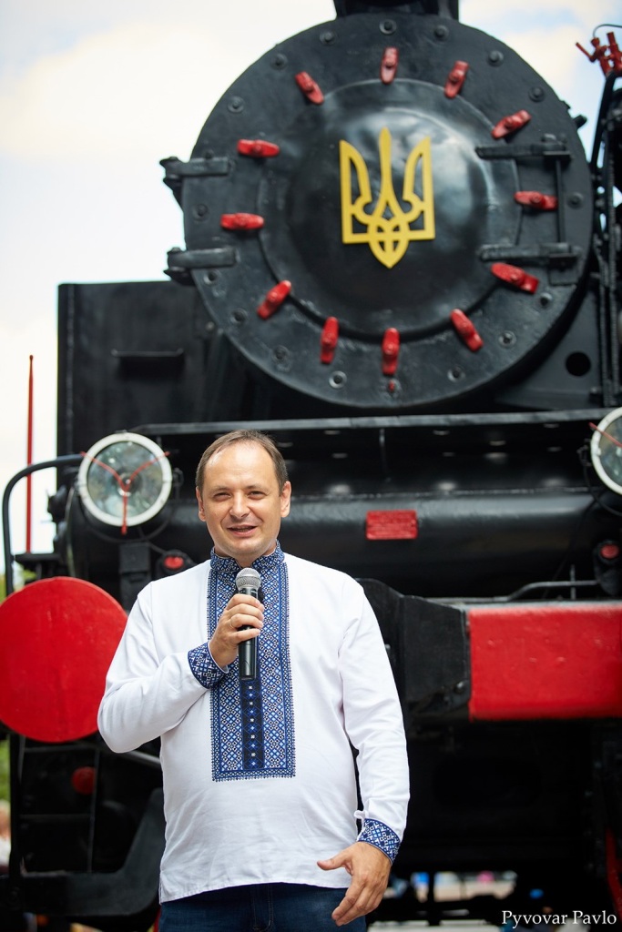 Марцінків відкриває оновлений паровоз в Івано-Франківську