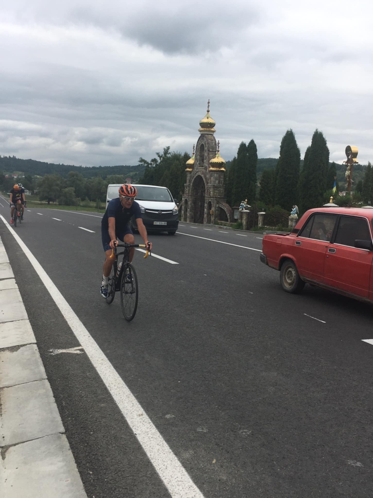 На Прикарпатті завершили ремонт дороги від Надвірної до Богородчан 1