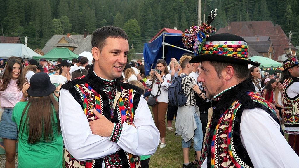 Гуцули на фестивалі Татарівська ватра