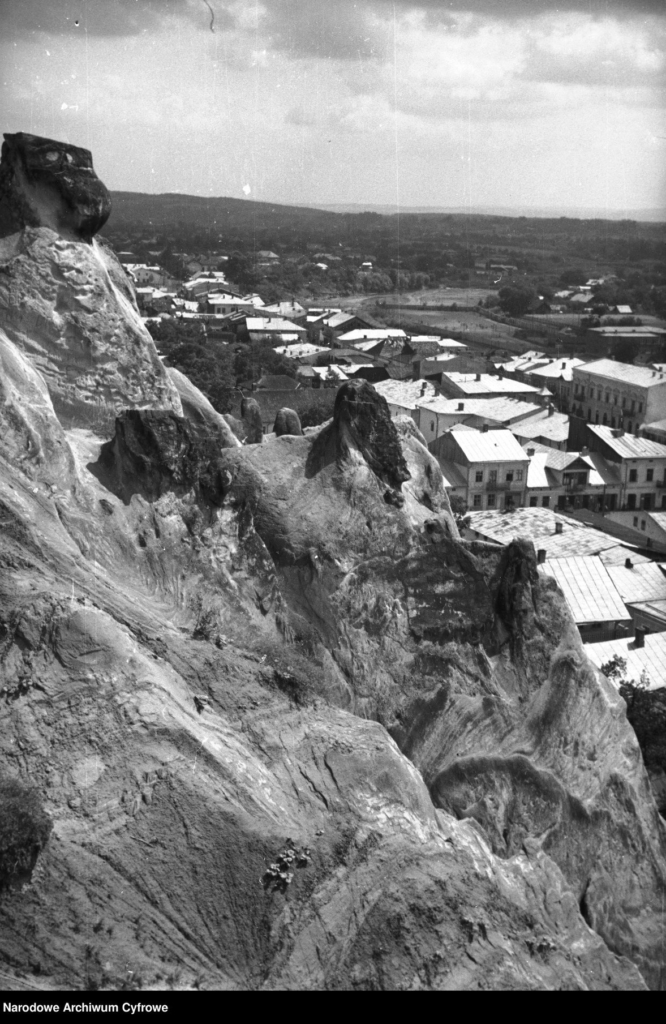 Скелі міської гори в Косові завжди були візитівкою міста